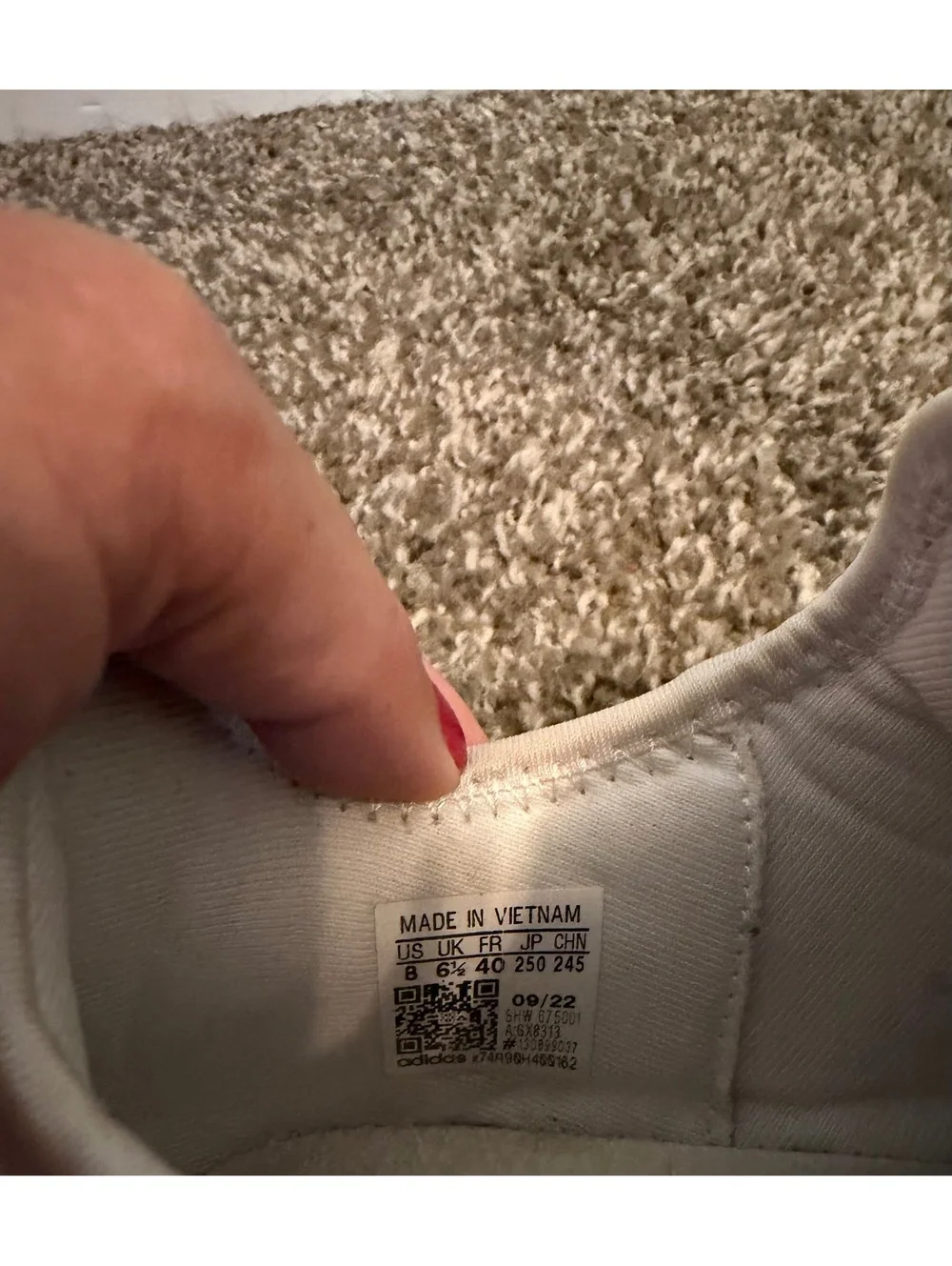 Adidas NMD R1 Sneakers Women’s 8